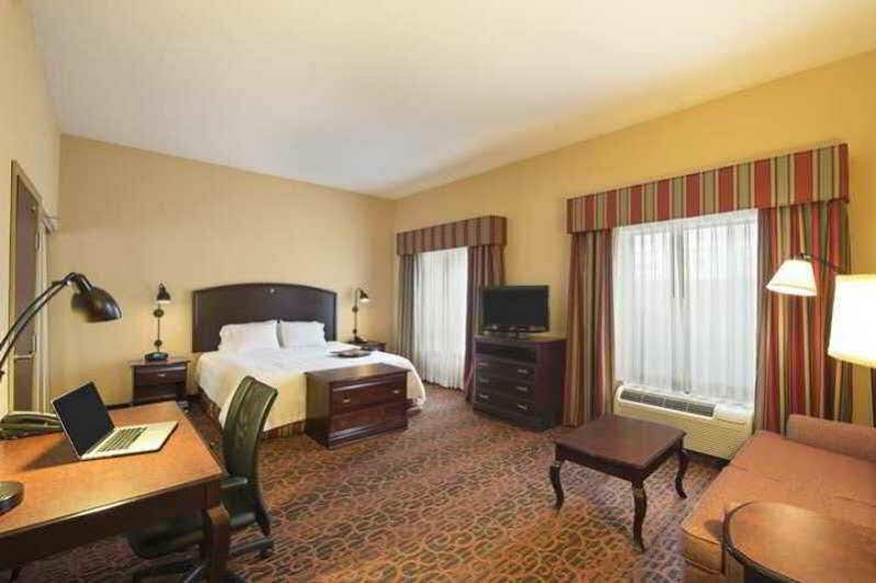 Hampton Inn & Suites Dothan Exterior photo